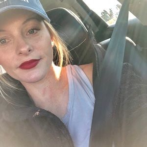 Meet your Posher, Brittni